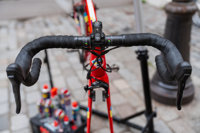 Cintre carbone Ritchey sur vélo de route Cinelli